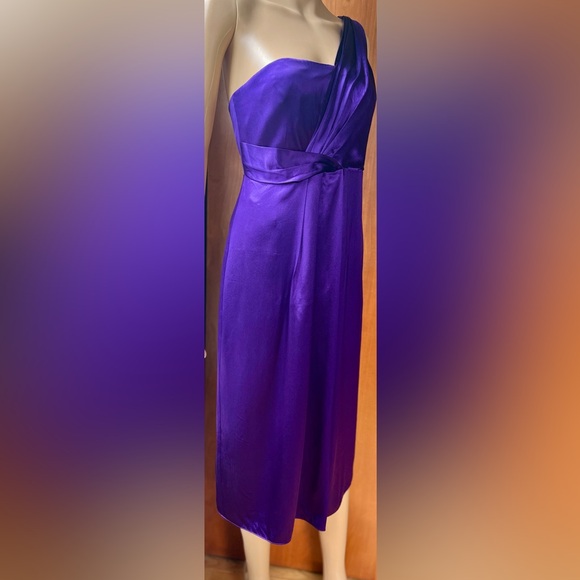 NWOT ELLIE TAHARI Purple One Shoulder Silk Bodycon Pleated Knee Length Dress Sz4 - Picture 2 of 7